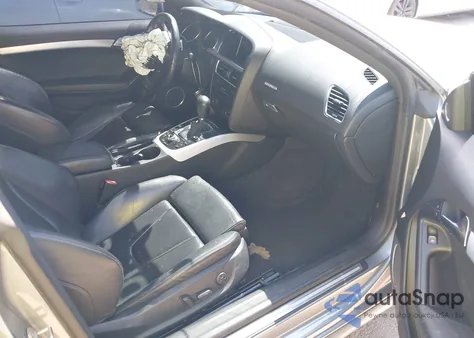 2011 Audi S5 4.2 Premium Plus z USA, uszkodzony, nr VIN WAUVVAFR3BA026766